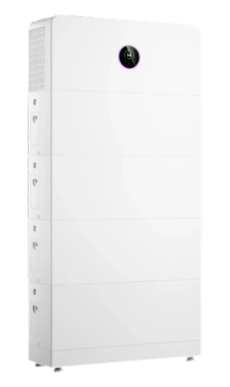 White GOODWE All in One system with inverter and stacked modular battery for three-phase installation